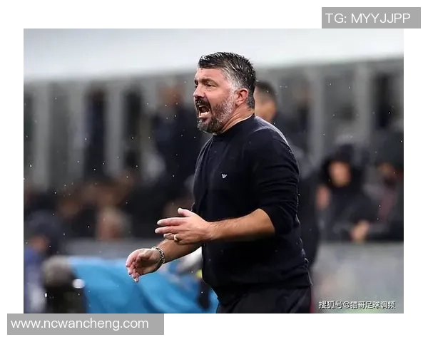 意大利足球明星因火灾事件引发热议房子被烧毁背后真相揭秘